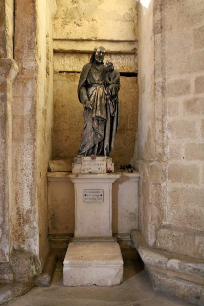 Saint Joseph et l'Enfant Jesis dans la basilique Saint-Eutrope de Saintes